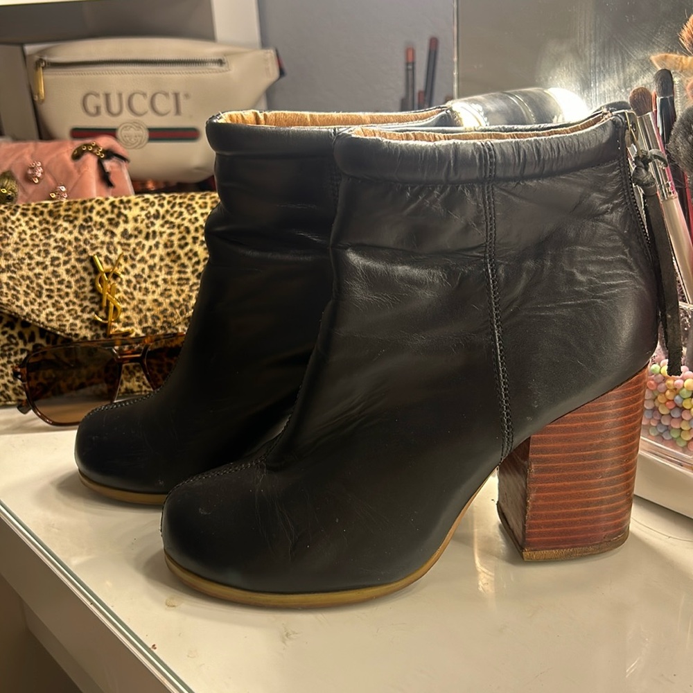 Jeffrey Campbell boots 🐻